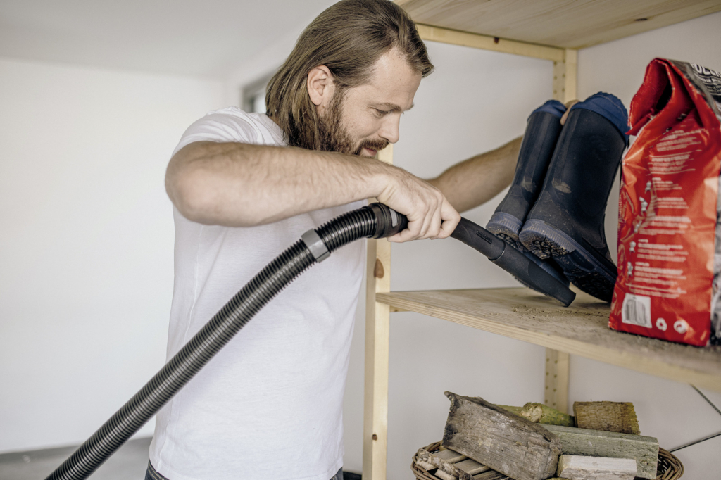 Мултифункционална смукачка KARCHER WD 3 V-17/4/20 16281270